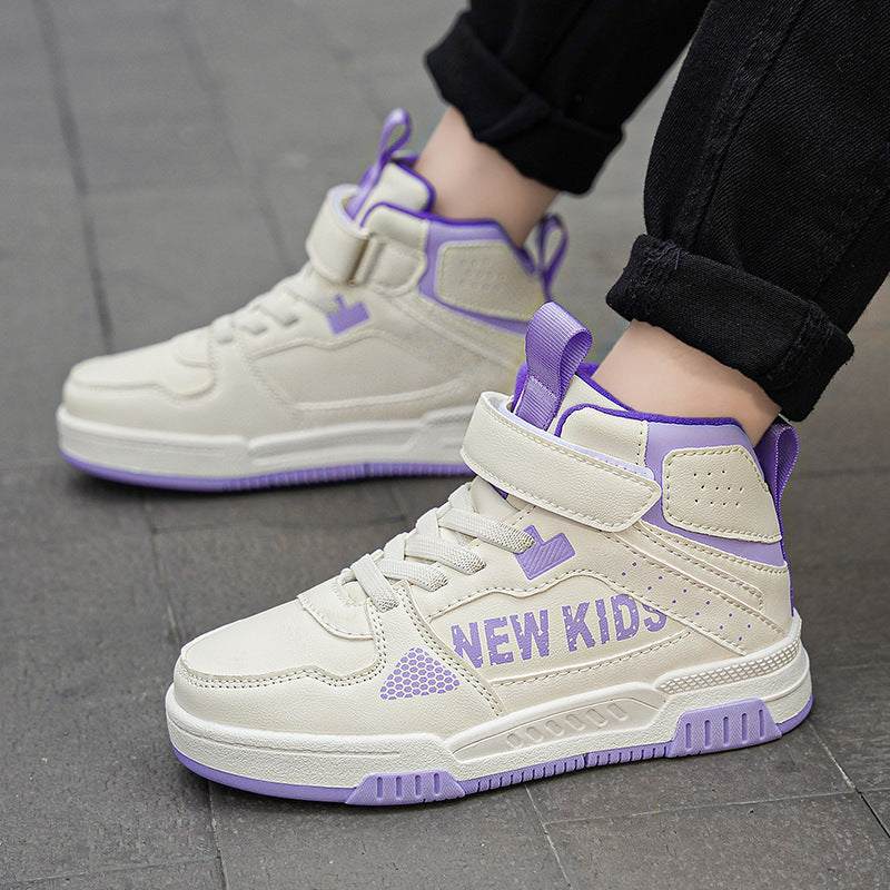 Children's neutral outdoor sneakers with letter pattern in multiple colors
